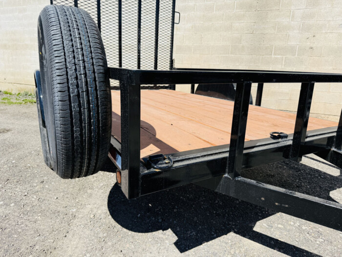 5x8 Utility Trailer with Fender Brace/Step and Rubber Mounted Lights - Image 3